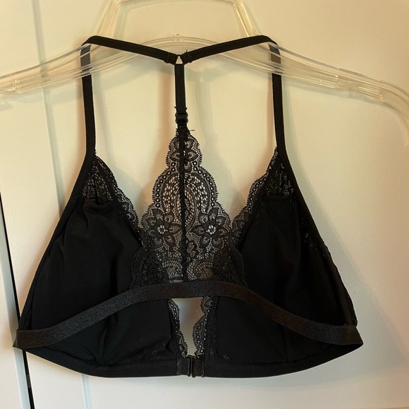 Shekini Women’s embroidered triangle bra. Size Medium. Worn only once! - Picture 7 of 7